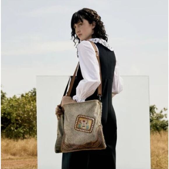 Myra Bags Khadi Hand-Tooled Bag Embroidered Leather Calf Hair - Picture 1 of 13